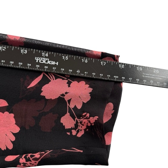 Cynthia Howie Sheer Black & Coral 100% Silk Floral Tie‑Front Crop Wrap - Picture 5 of 7